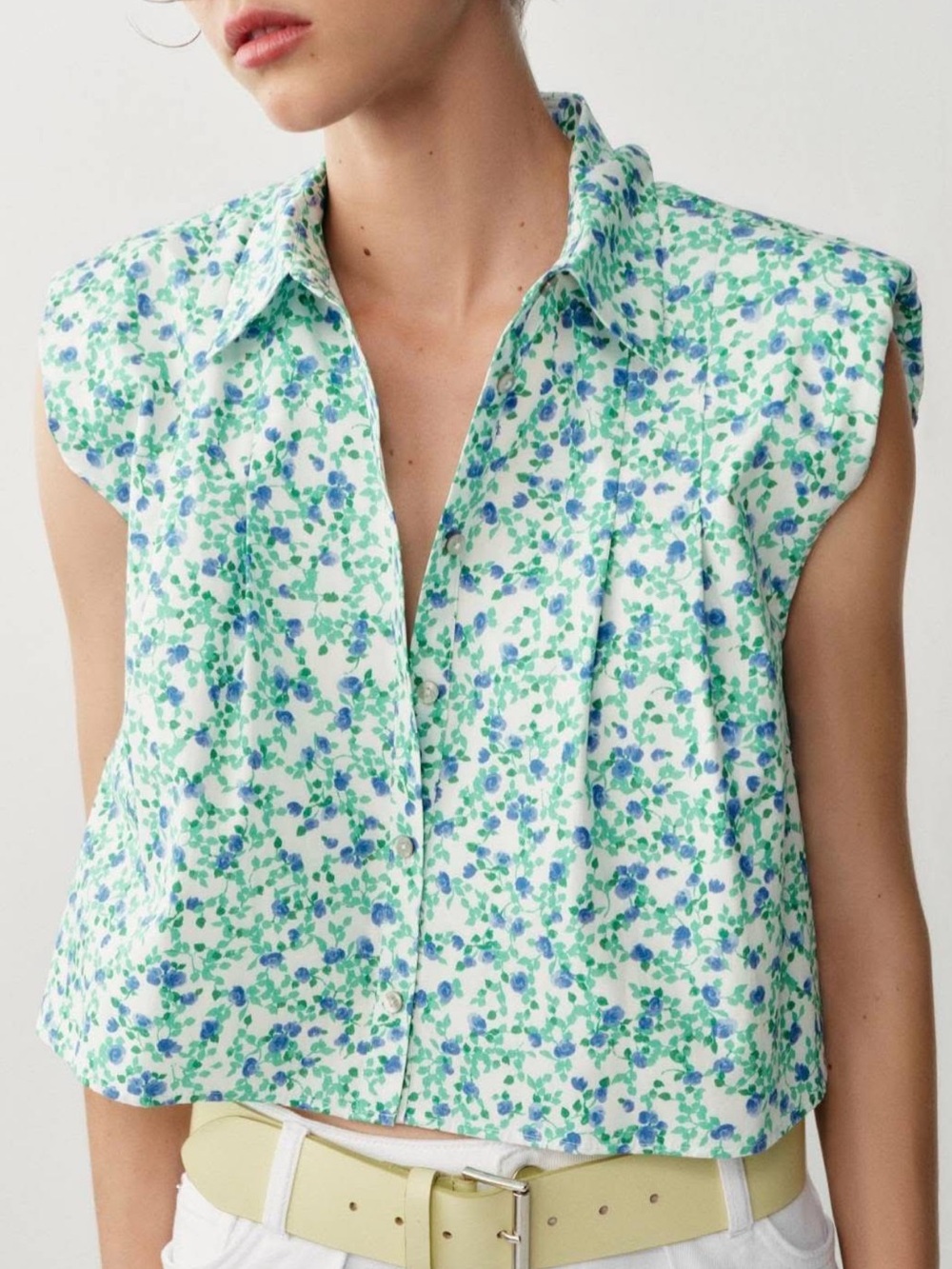 Zara Floral Button Front Sleeveless Top W/ Shoukder Pads - Size: S